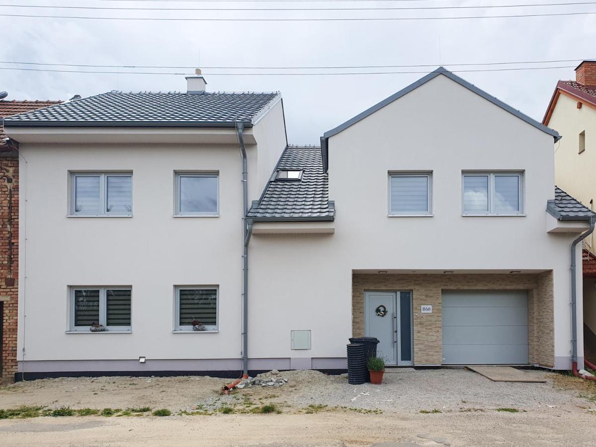 Apartman U Sklepu Sardice ภายนอก รูปภาพ