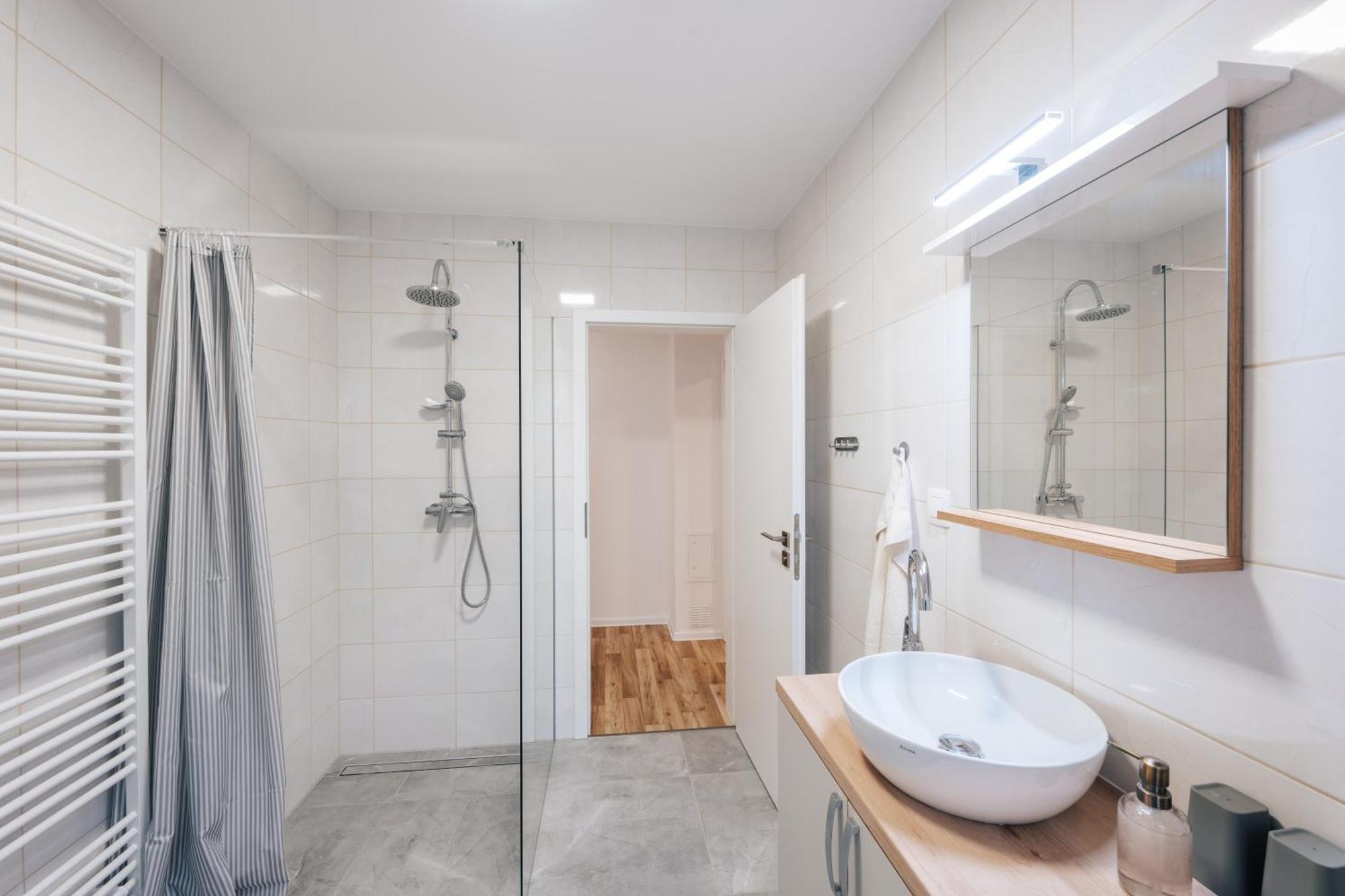 Apartman U Sklepu Sardice ภายนอก รูปภาพ
