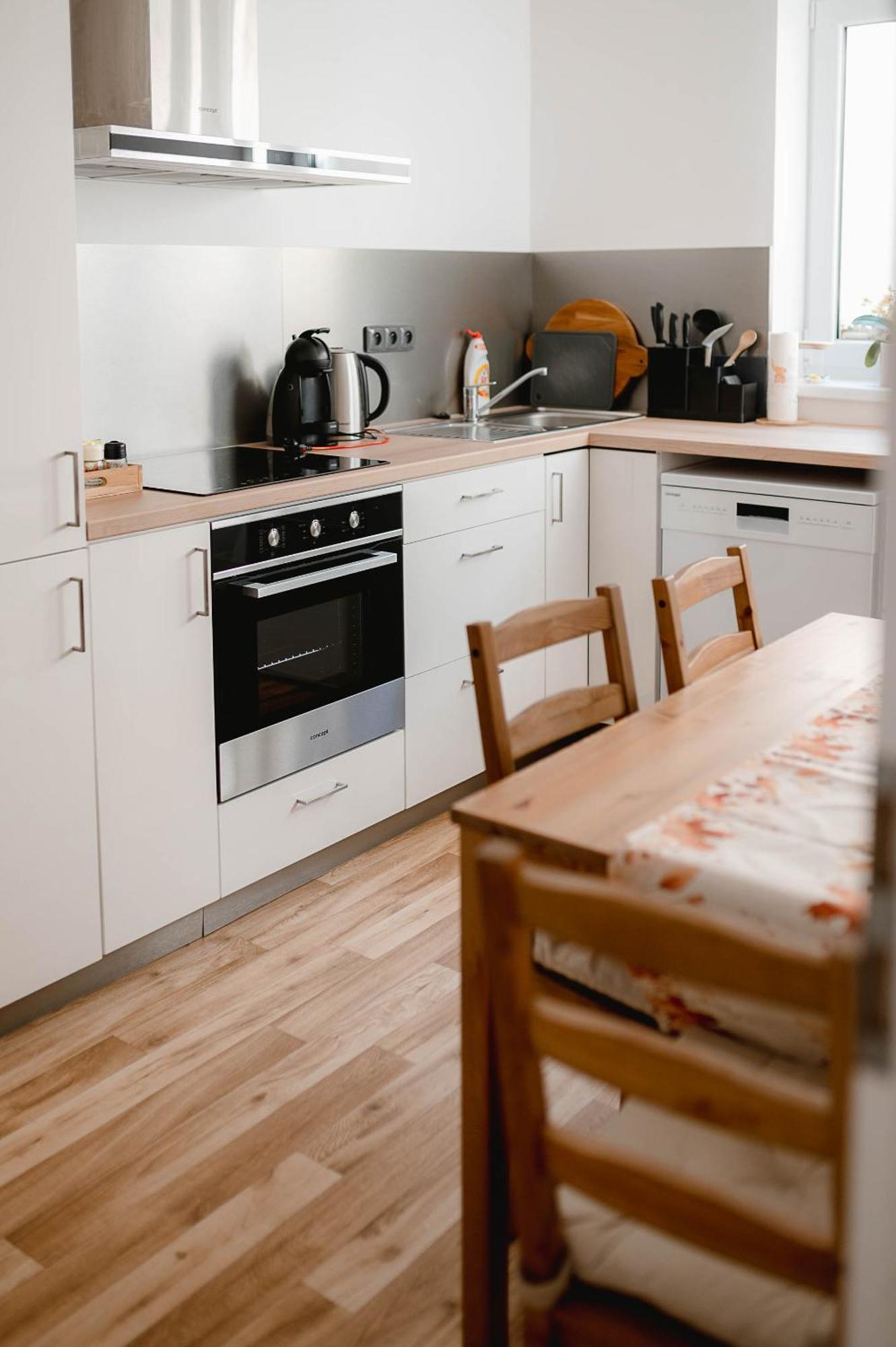 Apartman U Sklepu Sardice ภายนอก รูปภาพ